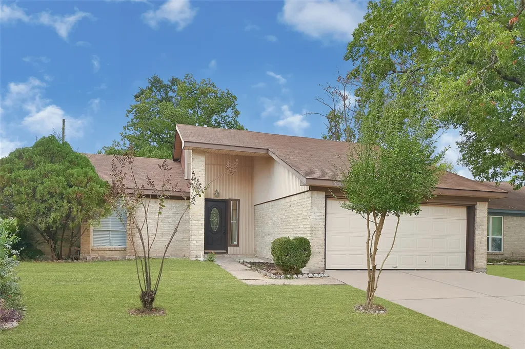 15907 Timber Valley Drive Houston TX 77070