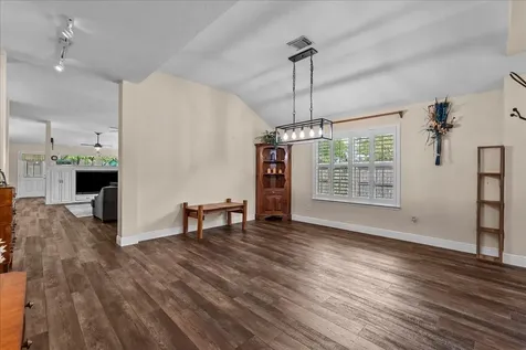 5102 Cherrywood Court League City TX 77573