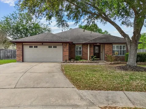 5102 Cherrywood Court League City TX 77573