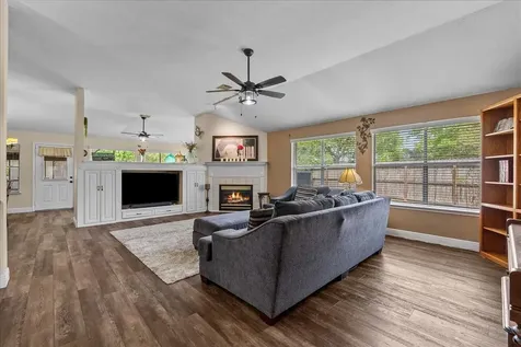 5102 Cherrywood Court League City TX 77573