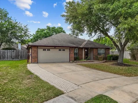 5102 Cherrywood Court League City TX 77573