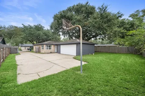 610 Acapulco Village Drive Humble TX 77338
