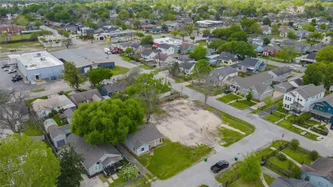 4819 Cetti Street Houston TX 77009