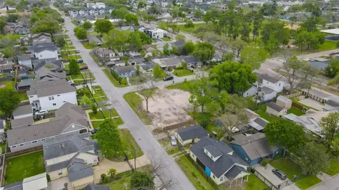 4819 Cetti Street Houston TX 77009
