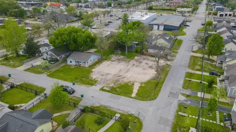 4819 Cetti Street Houston TX 77009