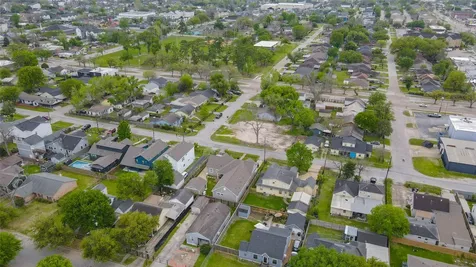 4819 Cetti Street Houston TX 77009