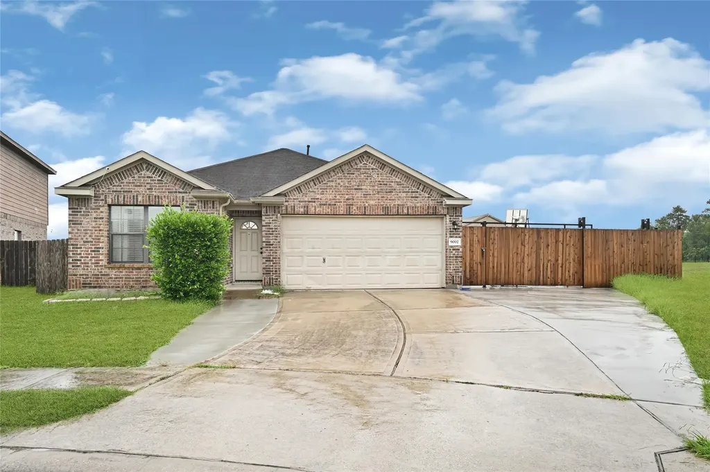 9002 Saint Laurent Lane Houston TX 77044