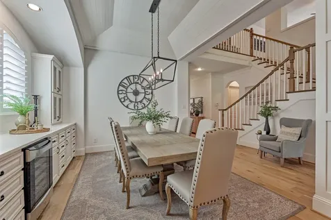 87 W Sawyer Ridge Drive The Woodlands TX 77389