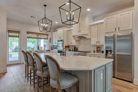 87 W Sawyer Ridge Drive The Woodlands TX 77389