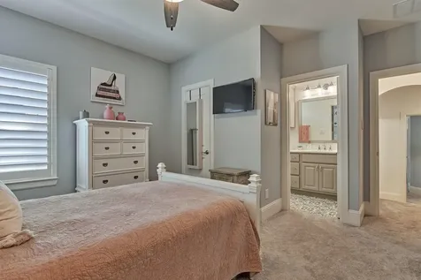 87 W Sawyer Ridge Drive The Woodlands TX 77389