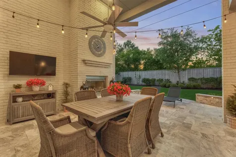 87 W Sawyer Ridge Drive The Woodlands TX 77389
