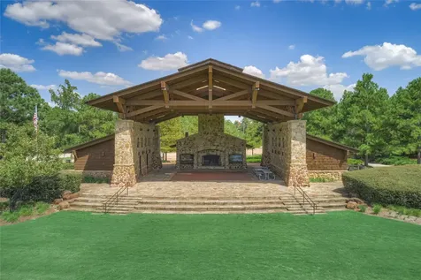 87 W Sawyer Ridge Drive The Woodlands TX 77389