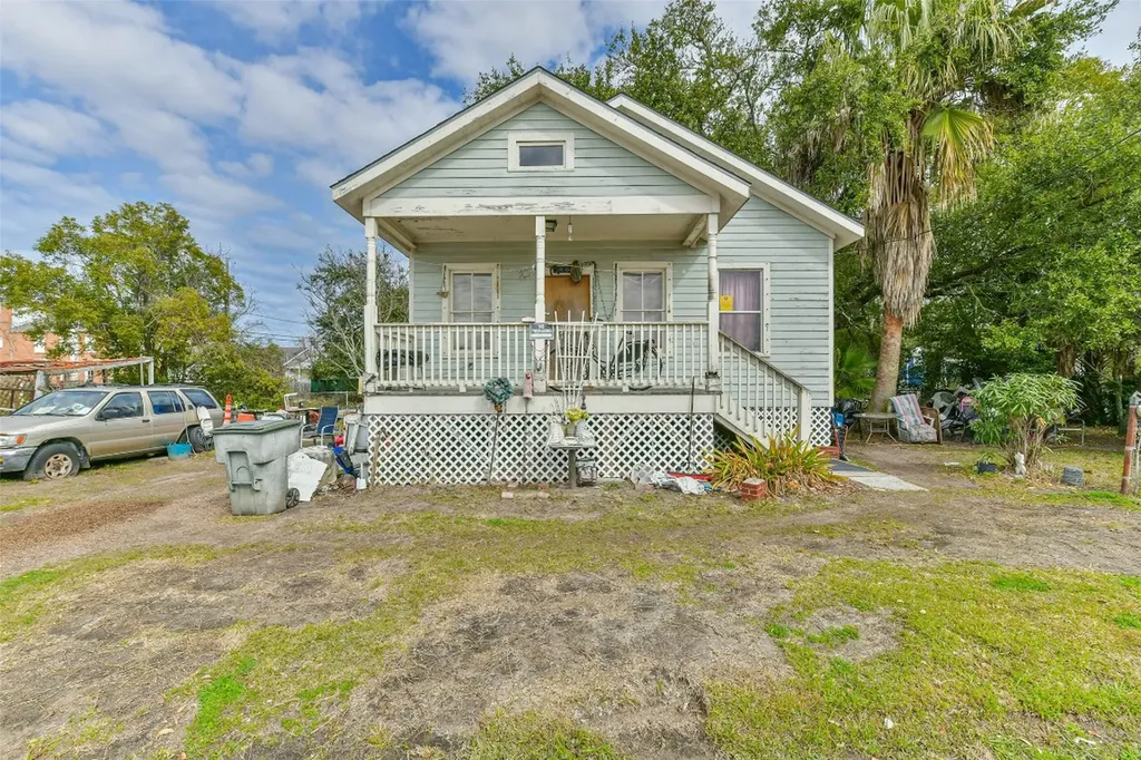 1418 30th Street Galveston TX 77550