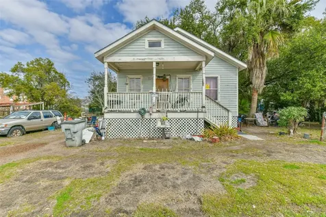 1418 30th Street Galveston TX 77550