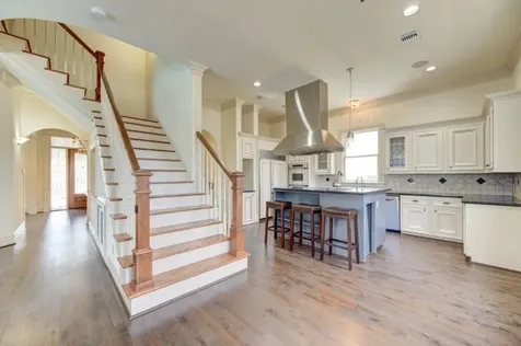 122 Vieux Carre Drive Houston TX 77009