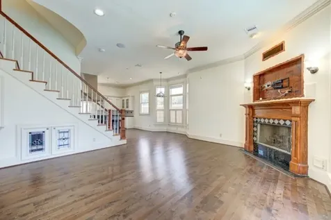 122 Vieux Carre Drive Houston TX 77009