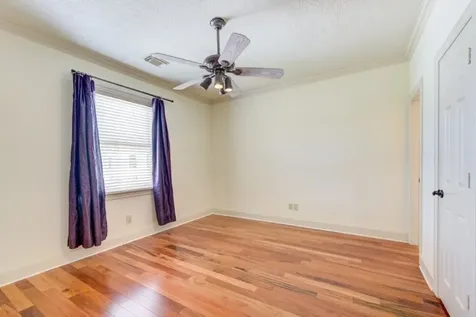 122 Vieux Carre Drive Houston TX 77009