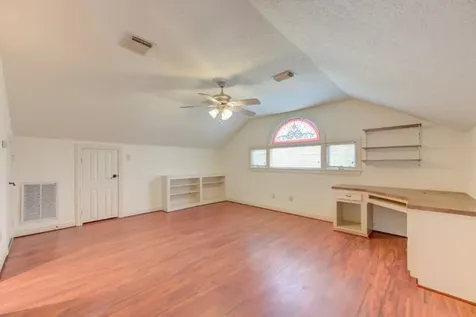 122 Vieux Carre Drive Houston TX 77009