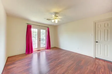 122 Vieux Carre Drive Houston TX 77009