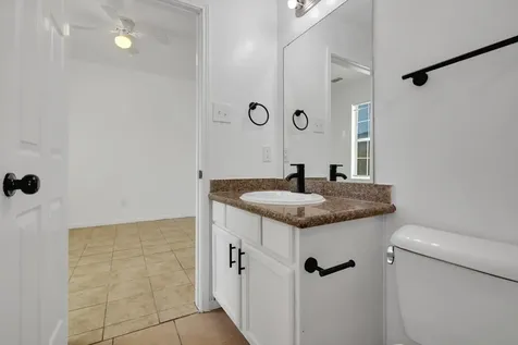 6933 Liverpool Street A Houston TX 77021