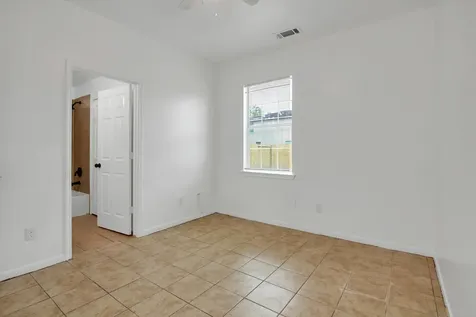 6933 Liverpool Street A Houston TX 77021
