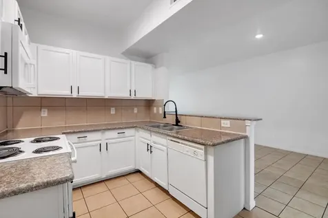 6933 Liverpool Street A Houston TX 77021