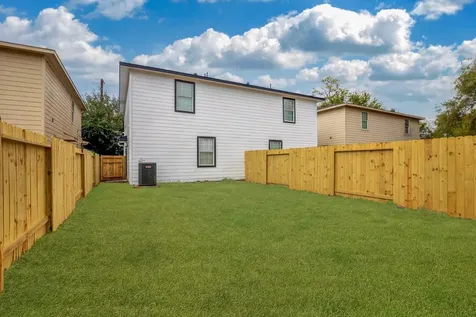 6933 Liverpool Street A Houston TX 77021