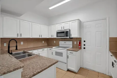 6933 Liverpool Street A Houston TX 77021