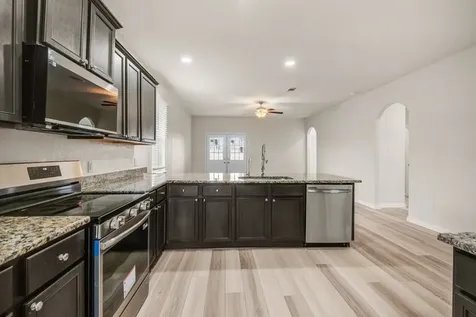 1202 Paradise Found Drive Rosharon TX 77583