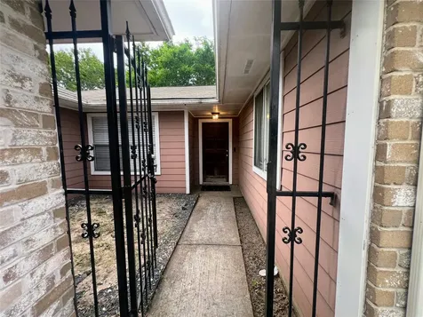 1202 Manorglen Drive Missouri City TX 77489