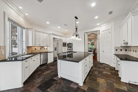 115 Lake Estates Drive Montgomery TX 77356