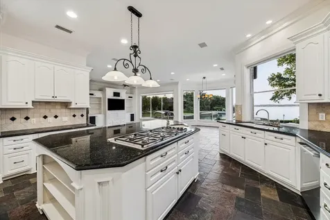 115 Lake Estates Drive Montgomery TX 77356