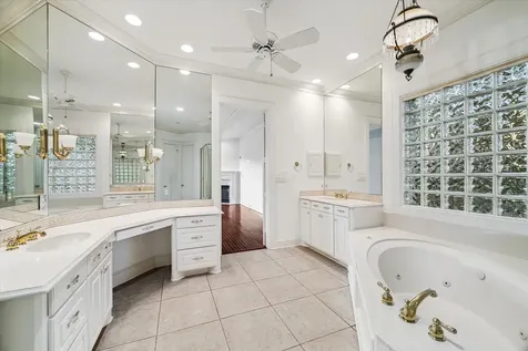 115 Lake Estates Drive Montgomery TX 77356