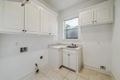 115 Lake Estates Drive Montgomery TX 77356