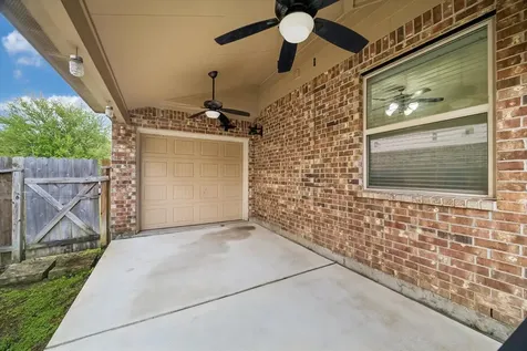 6723 Hunters Way Lane Baytown TX 77521
