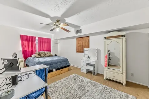 3648 Youpon Huntsville TX 77340