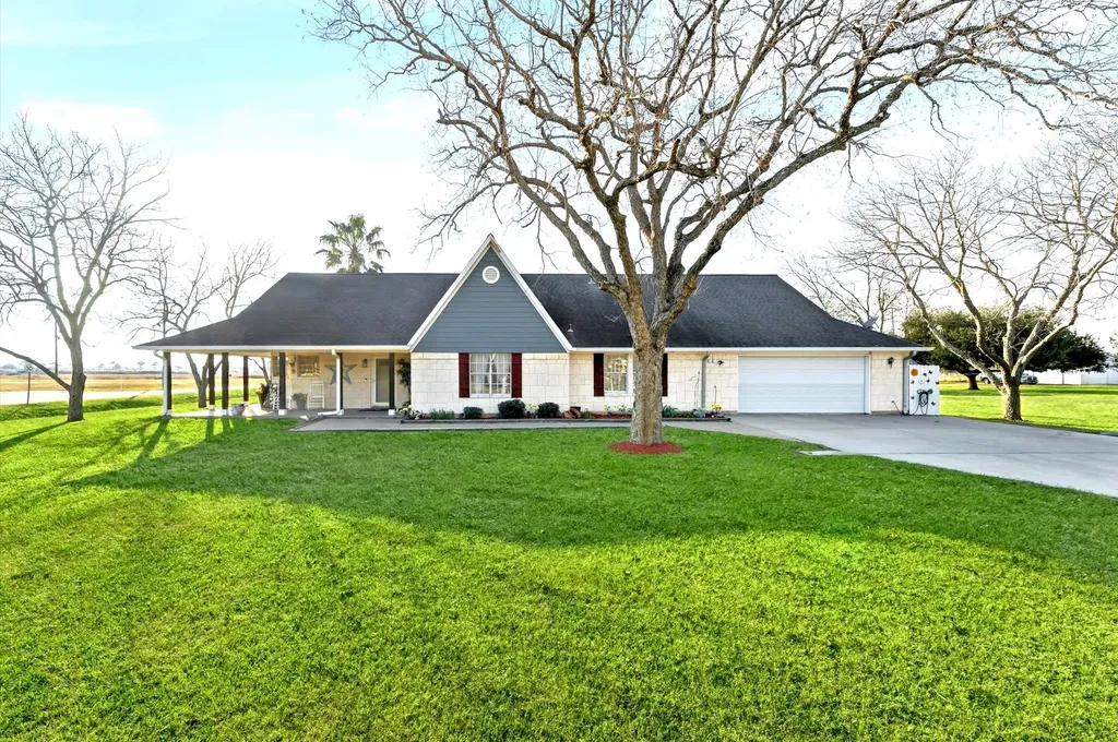 1840 Caroline Street Dickinson TX 77539