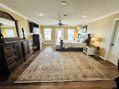 1840 Caroline Street Dickinson TX 77539