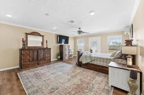 1840 Caroline Street Dickinson TX 77539