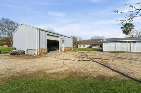 1840 Caroline Street Dickinson TX 77539