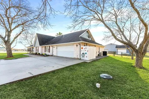 1840 Caroline Street Dickinson TX 77539