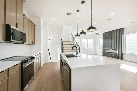 3808 Ennis Street Houston TX 77004
