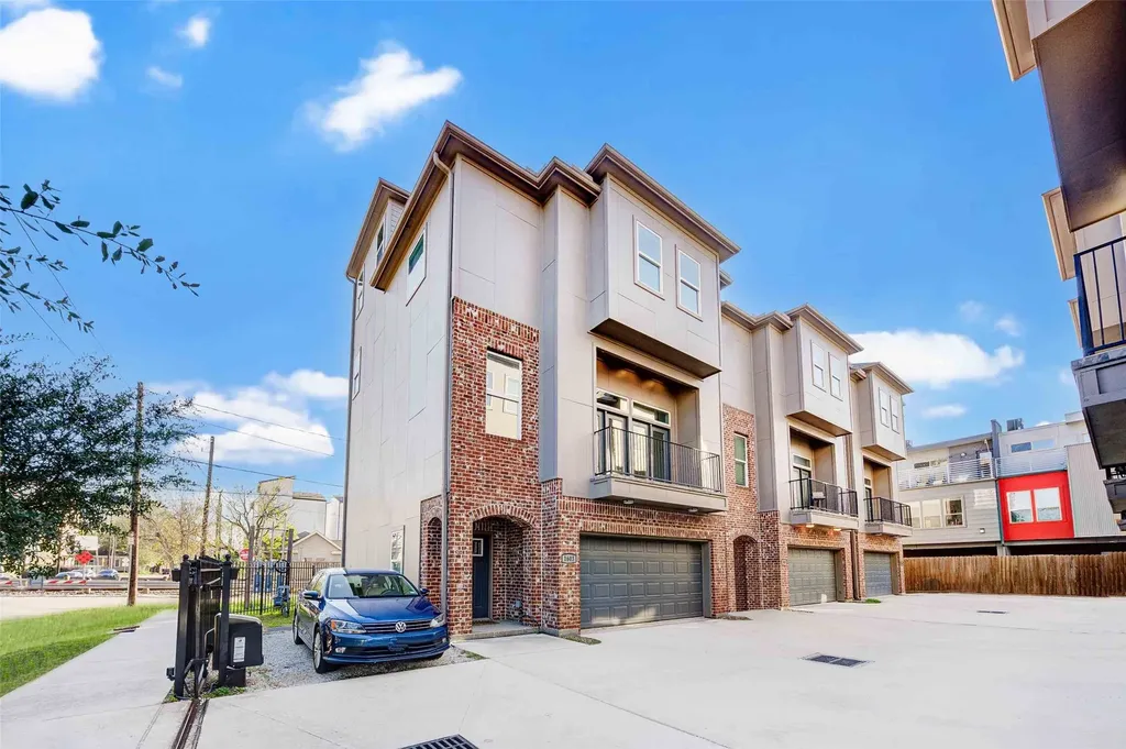 1605 Colorado Street Houston TX 77007