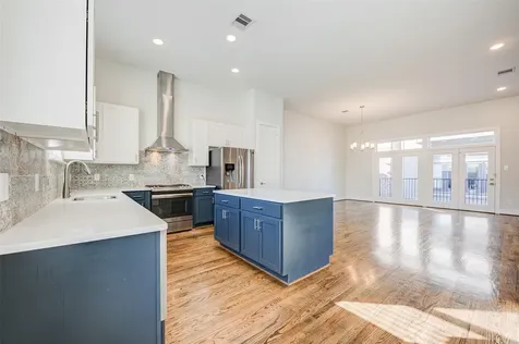 1605 Colorado Street Houston TX 77007