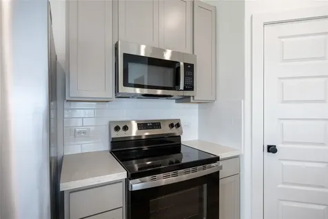2007 Longmire Villas Court Conroe TX 77304