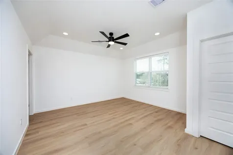 2007 Longmire Villas Court Conroe TX 77304