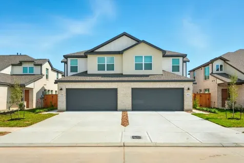 1797 N Peach Creek Drive B Dayton TX 77535
