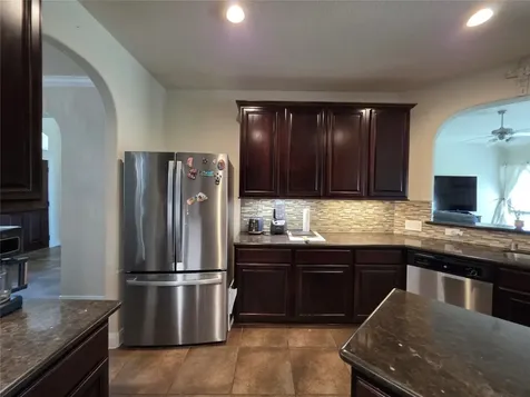 2706 Topaz Cove Lane Iowa Colony TX 77583
