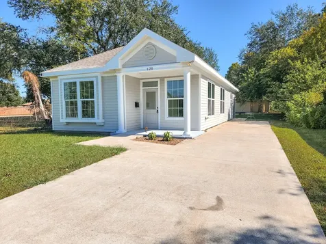 620 W 19th Street Port Arthur TX 77640