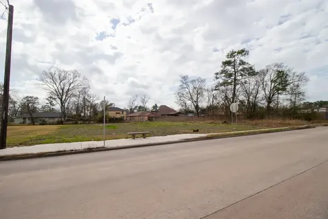 8226 Tidwell Road Houston TX 77028